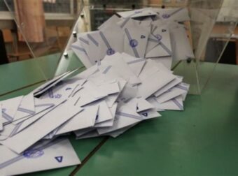 Δημοσκόπηση Prorata: Ισχυρό προβάδισμα για ΝΔ, άνοδος για ΠΑΣΟΚ, πτώση για ΣΥΡΙΖΑ και δεκακομματική Βουλή